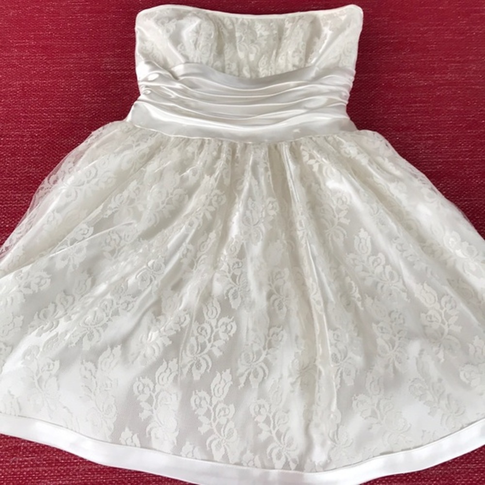 Vintage Gunne Sax Jessica McClintock White Lace Party Dress USA 3